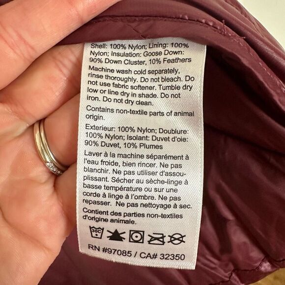 Outdoor Research Women’s Helium 800 Fill Down Vest in Kalamata Burgundy Red - Picture 9 of 11
